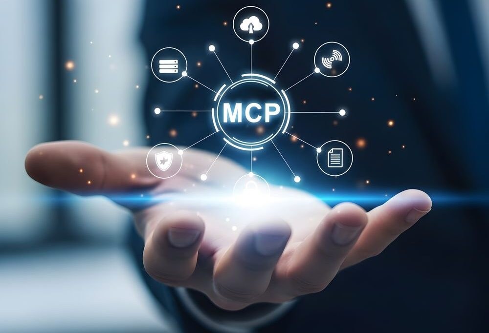 Mão estendida com o ícone do MCP no centro, ligado a ícones de segurança, documentos e dados