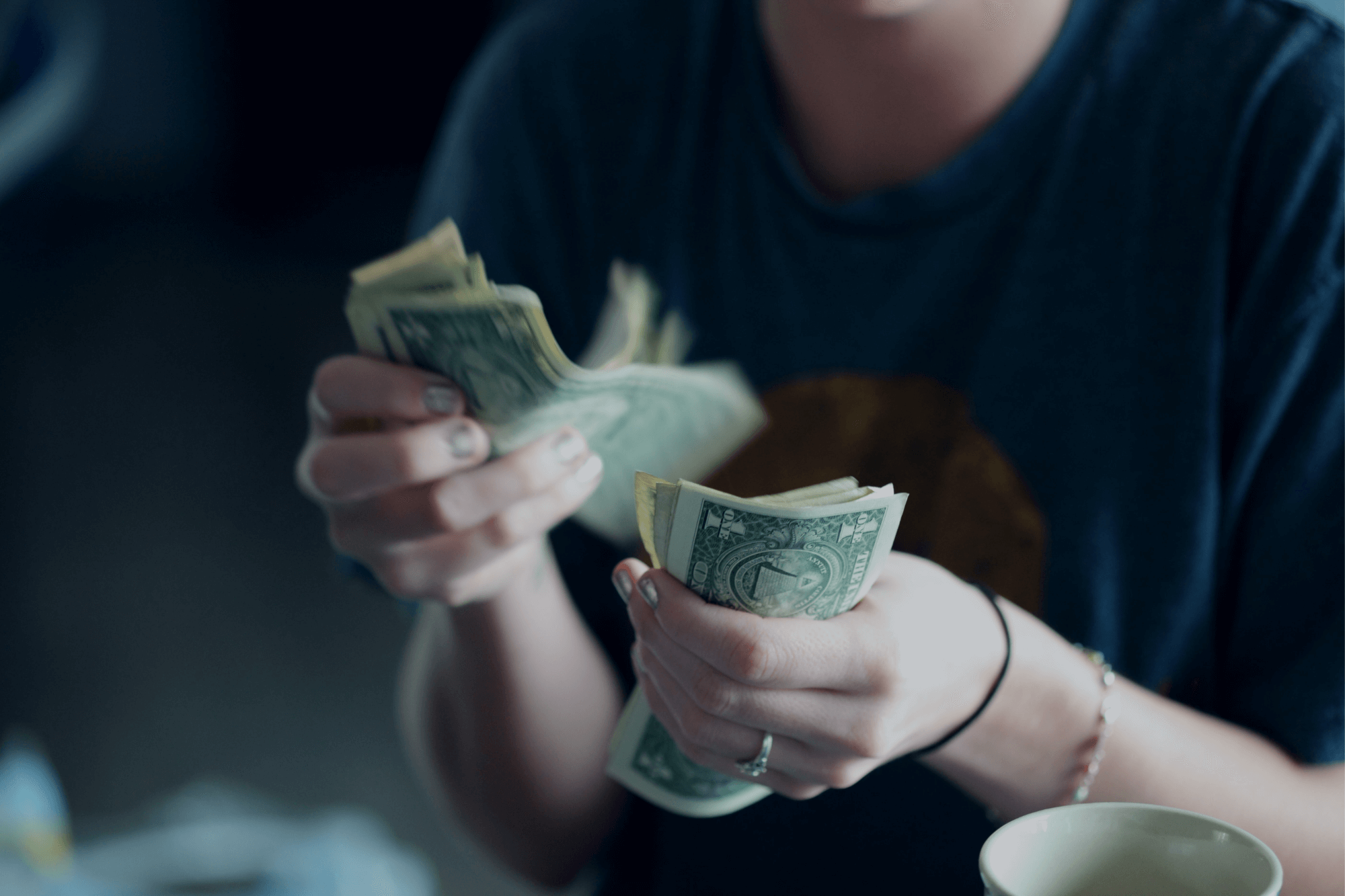 25 dicas de negócios sobre como economizar dinheiro