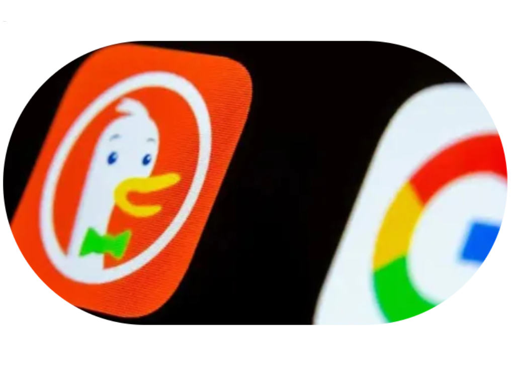 Imagem mostrando a logomarca do DuckDuckGo em um celular.
